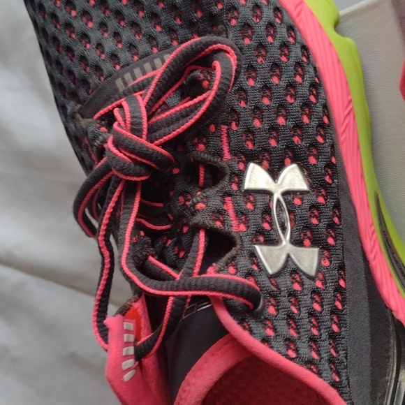 Under Armour Women's speed form gray- pink running - Picture 10 of 11
